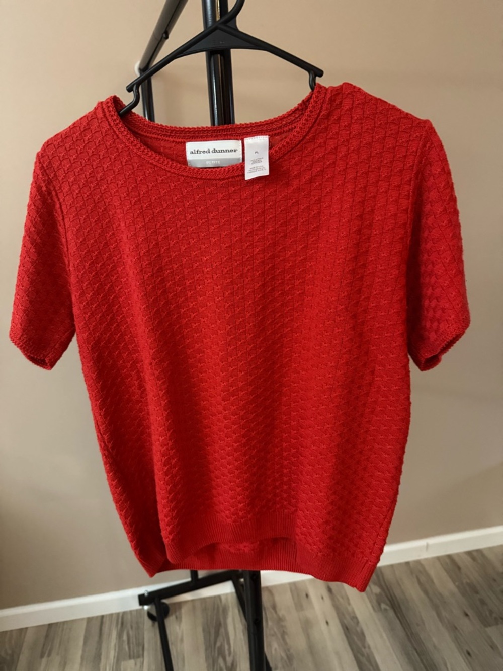 Alfred Dunner Bright Red Textured Short Sleeve Knit Tee